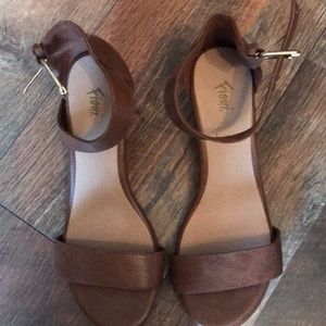 Ladies sandals. Size 7